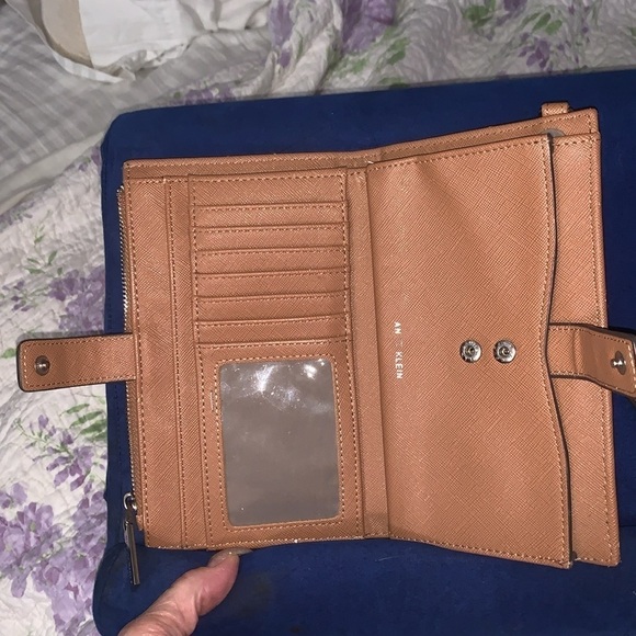 Anne Klein Wallet Cardholder - Picture 4 of 6